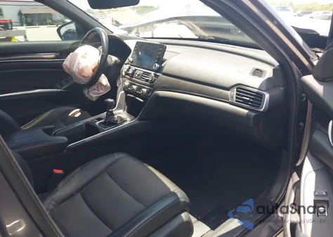 2018 Honda Accord Sport 2.0T из США, поврежденный, VIN 1HGCV2E3XJA044677